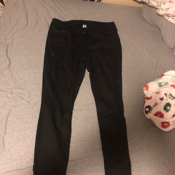 ❄️❄️TRUE RELIGION DESTROYED JEANS - Picture 6 of 7